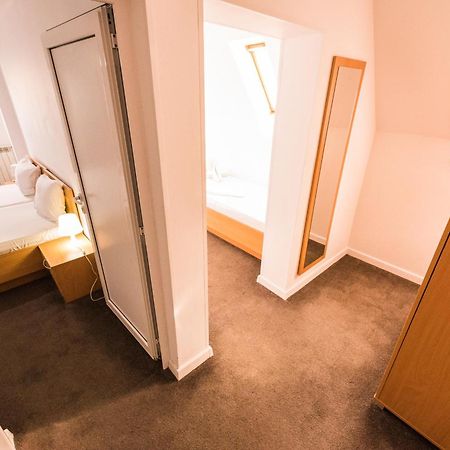 Hotel Manea Orşova Esterno foto