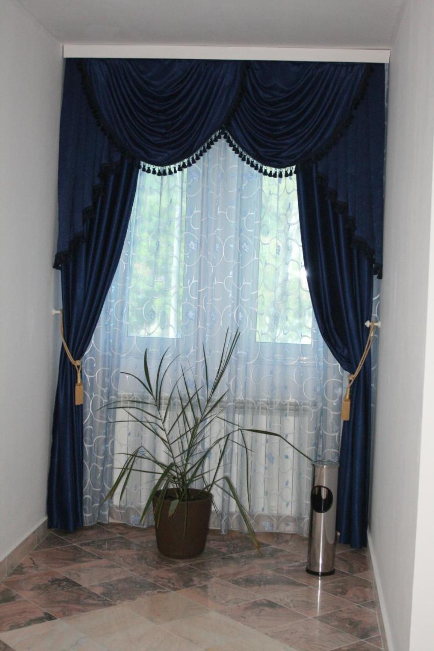 Hotel Manea Orşova Esterno foto