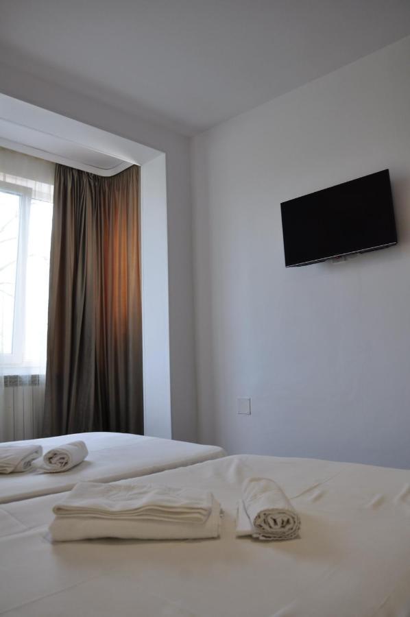 Hotel Manea Orşova Esterno foto